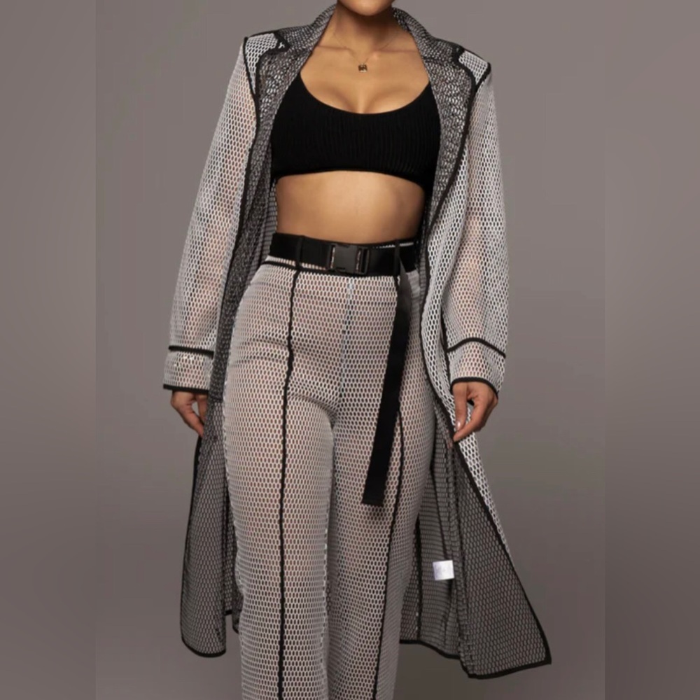 NWT • JLUXLABEL • BLACK BEXLEY COAT • SMALL • BLACK & WHITE - Picture 2 of 3